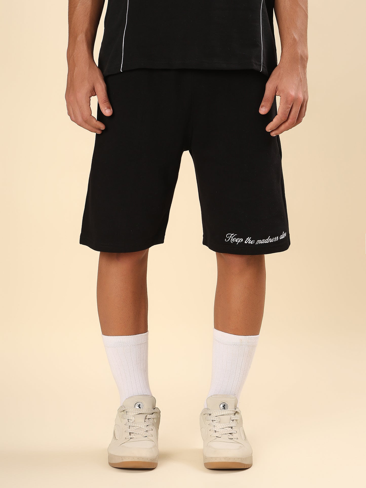 BLACK EVERYDAY CORE SHORTS