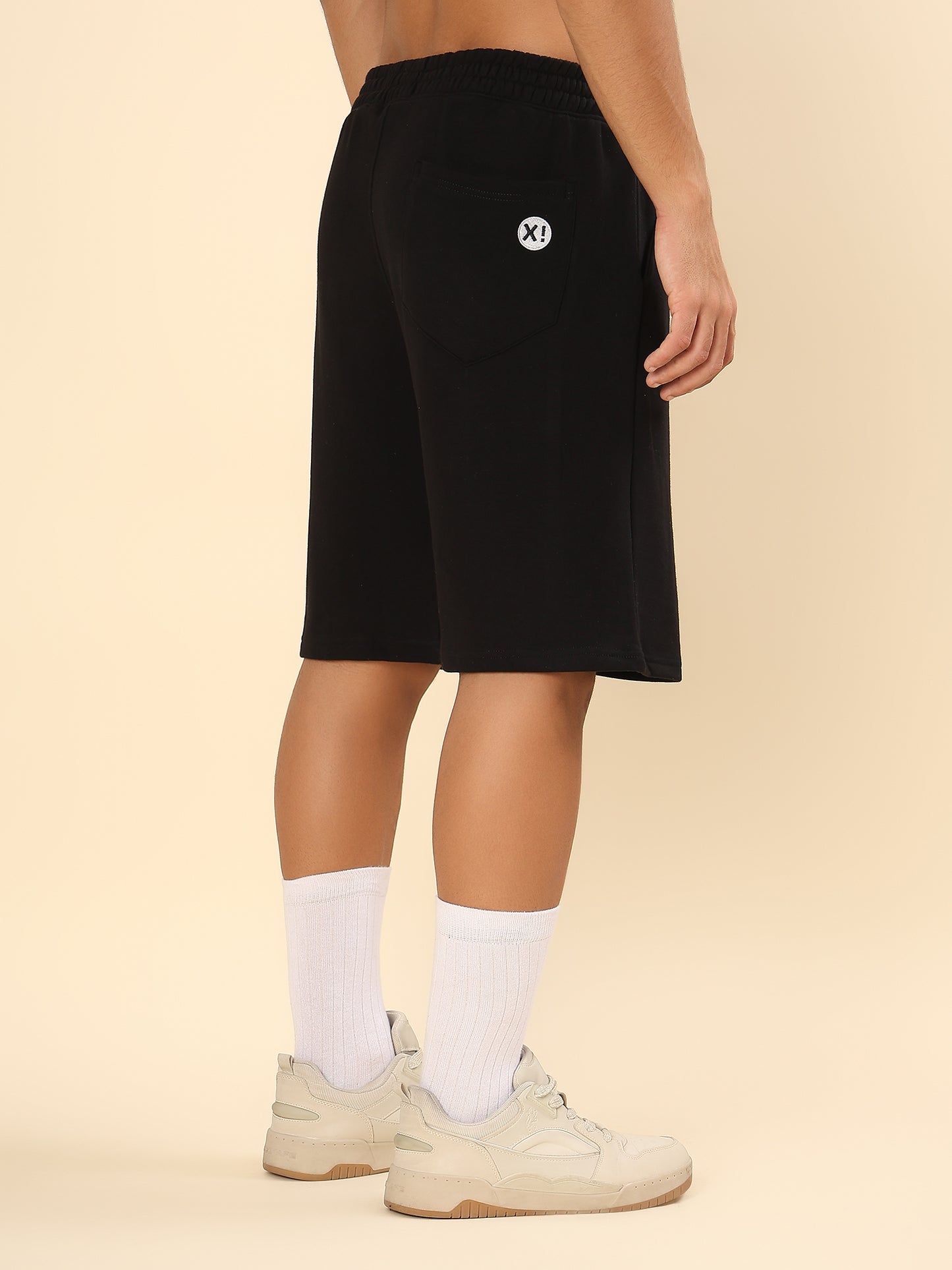 BLACK EVERYDAY CORE SHORTS