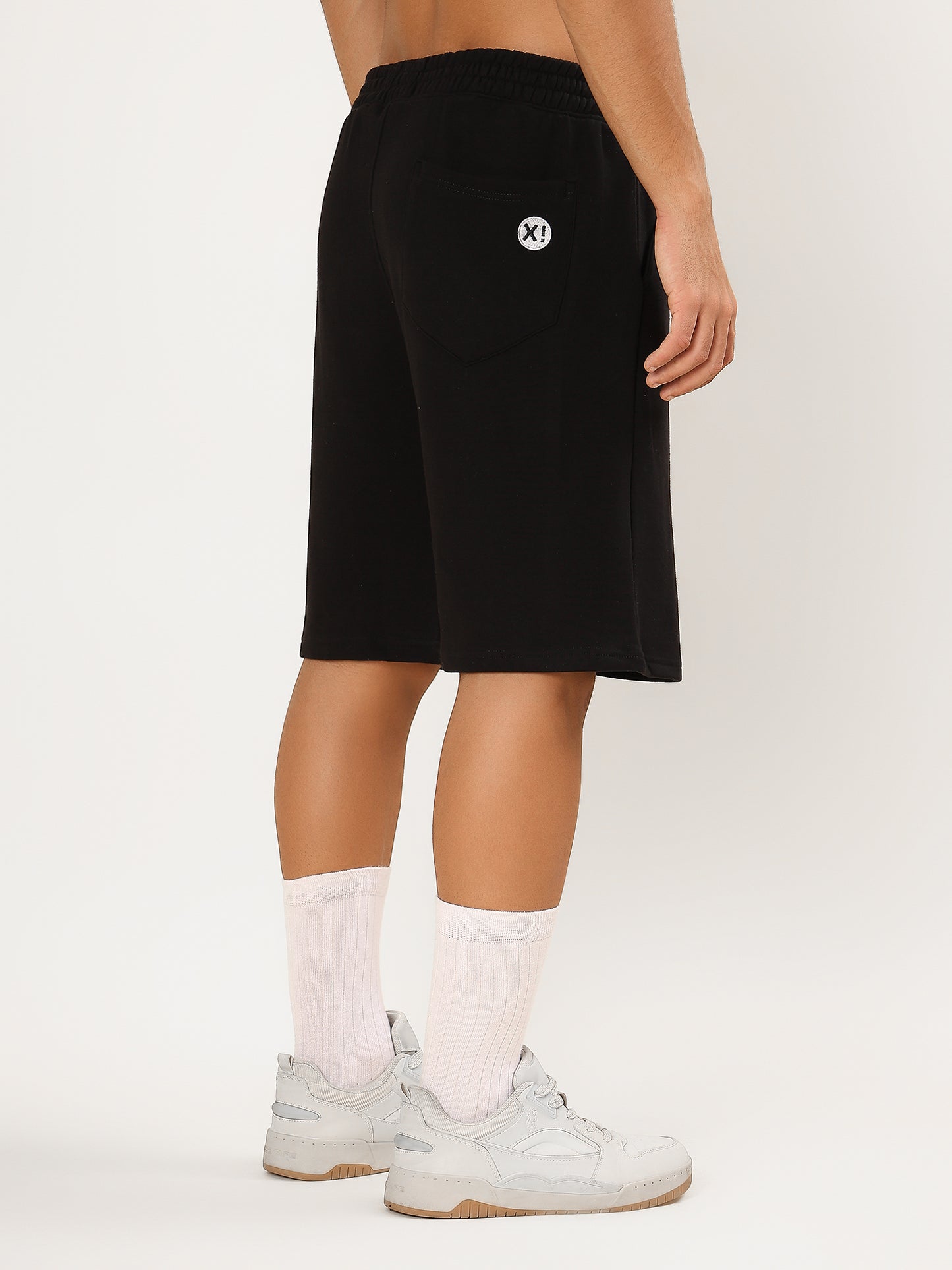 BLACK EVERYDAY CORE SHORTS