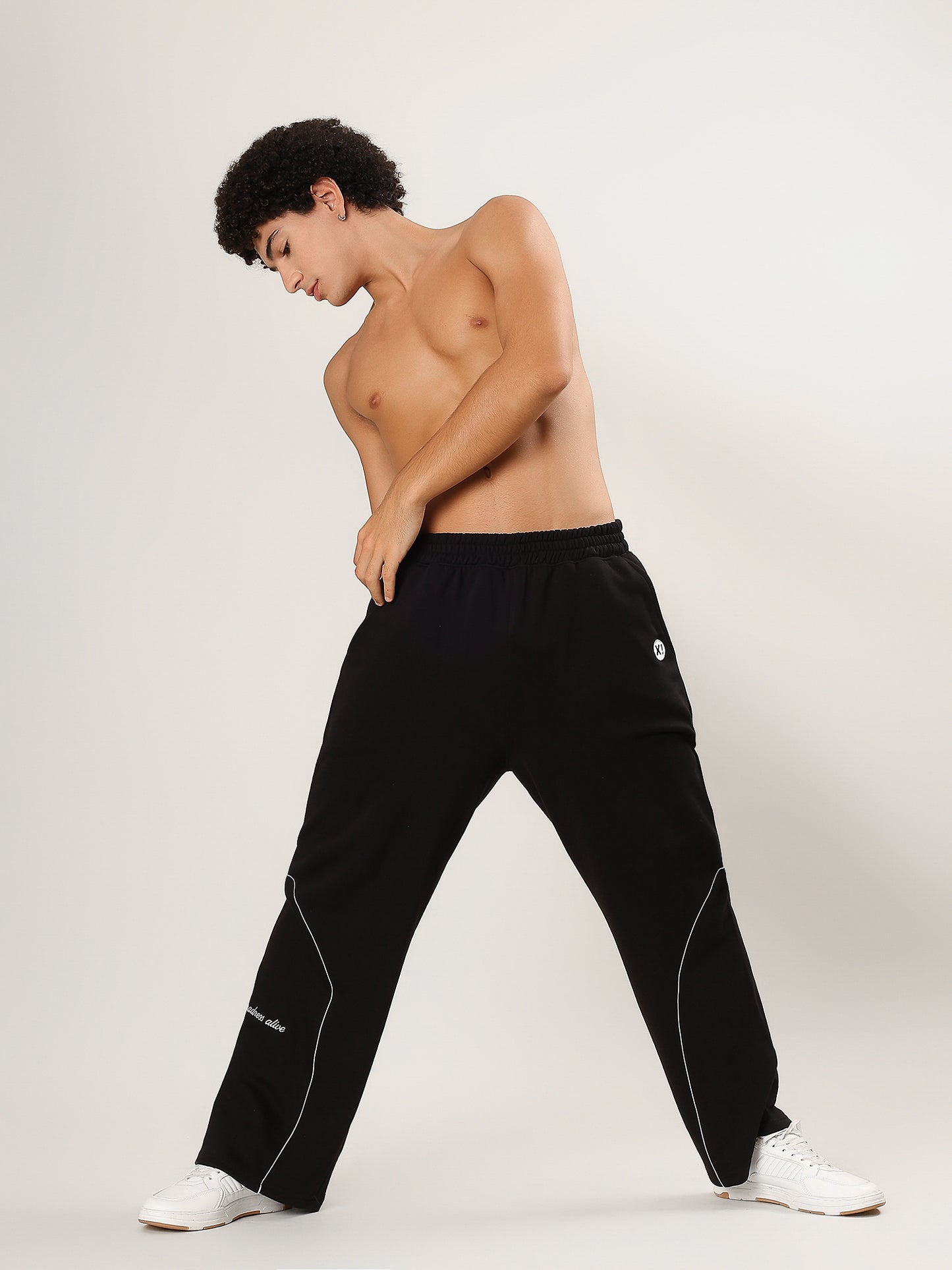 BLACK CORELINE JOGGER