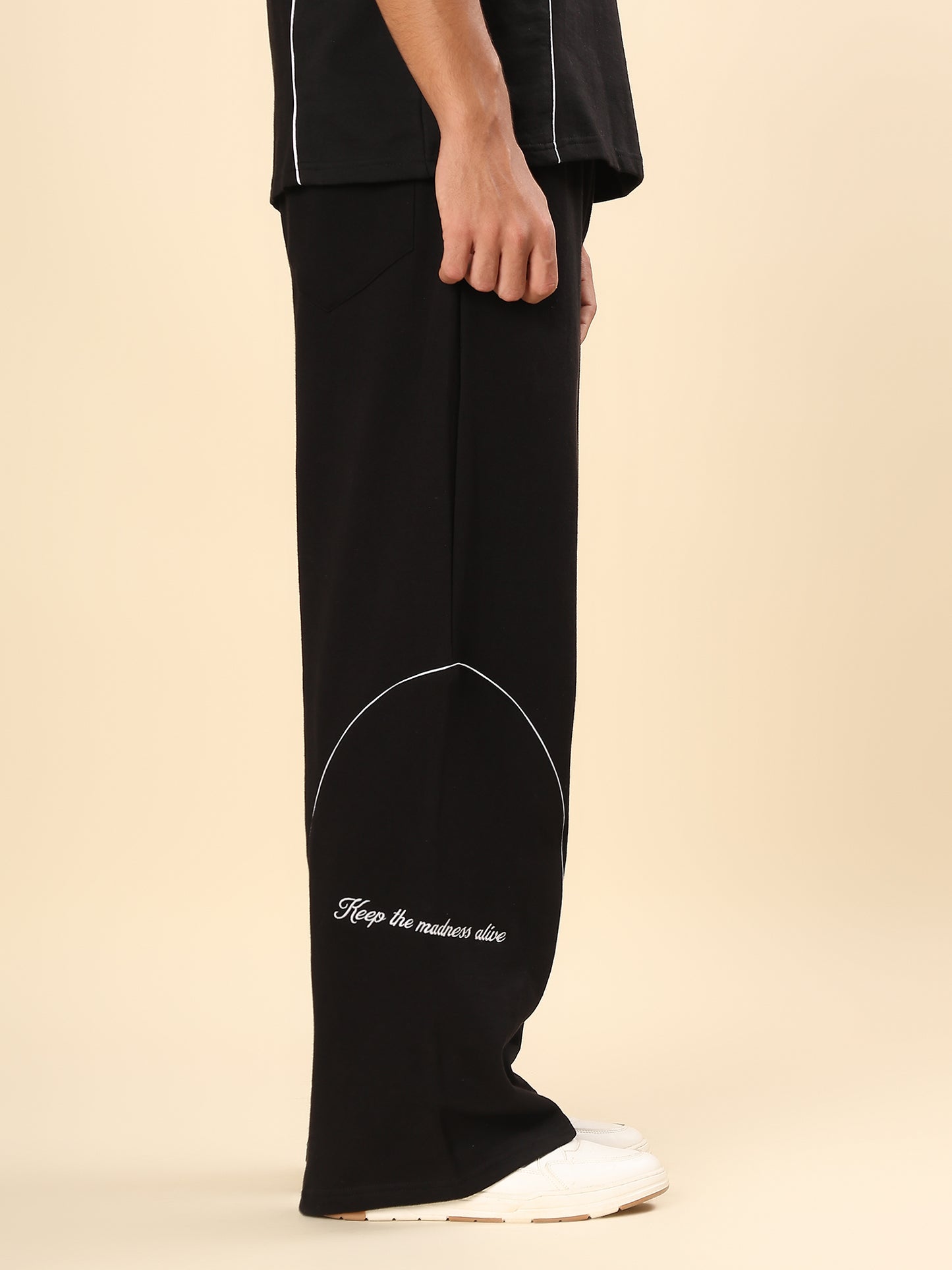 BLACK CORELINE JOGGER